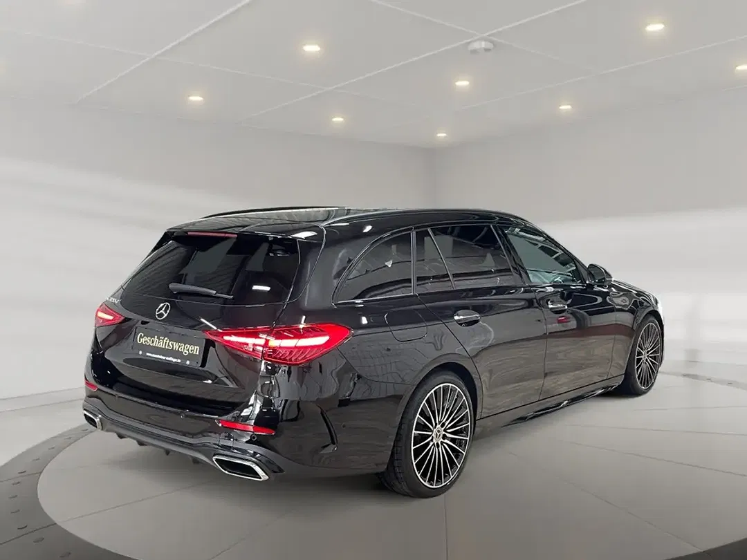 Mercedes-Benz C 300 AMG MBUX Burmester Night - foto 2