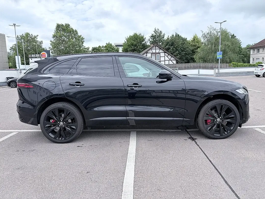 Jaguar F-Pace 4x4 R-Dynamic SE - foto 2