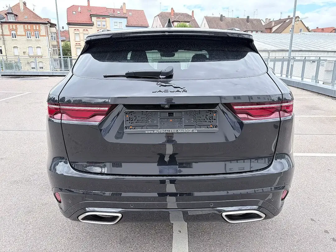 Jaguar F-Pace 4x4 R-Dynamic SE - Thumbnail 4