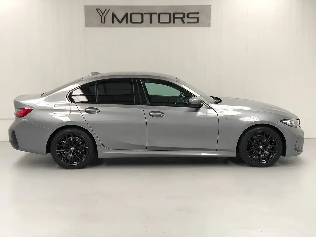 BMW 316 MHEV Shadow Line - Thumbnail 2