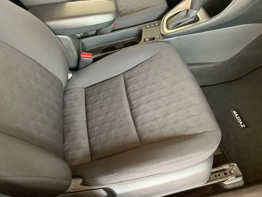 Mazda 2 1.5 VVT-i CVT Hybrid Centre-Line - foto 11