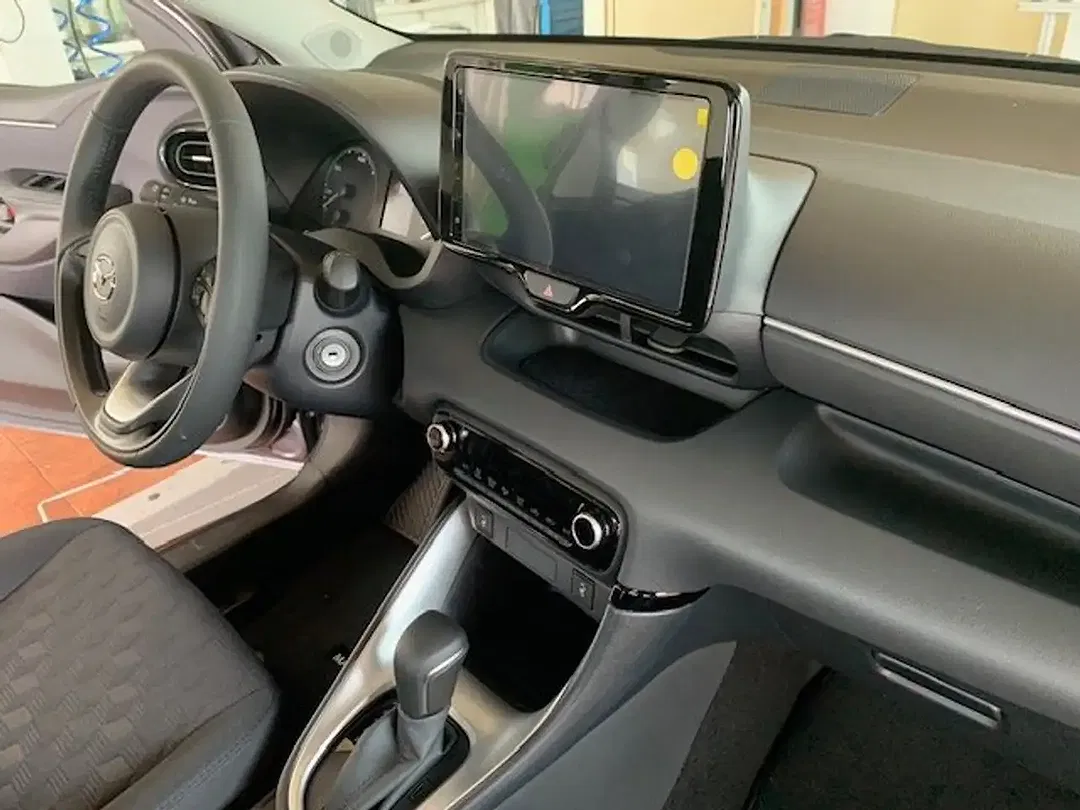 Mazda 2 1.5 VVT-i CVT Hybrid Centre-Line - Thumbnail 7