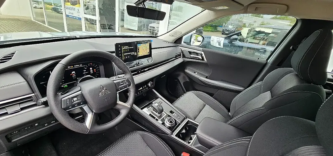 Mitsubishi Outlander 2.4 PHEV Basis - Thumbnail 10