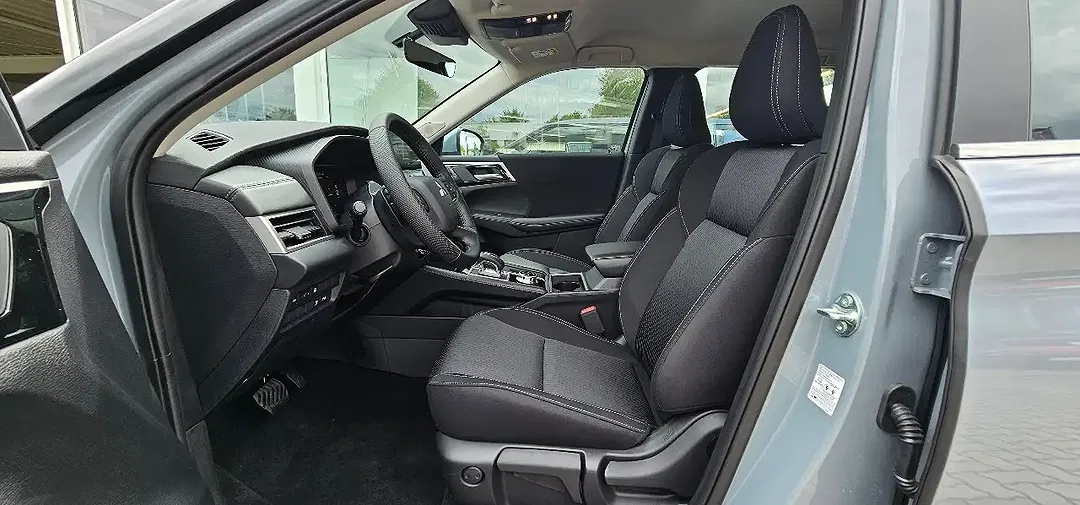 Mitsubishi Outlander 2.4 PHEV Basis - Thumbnail 11