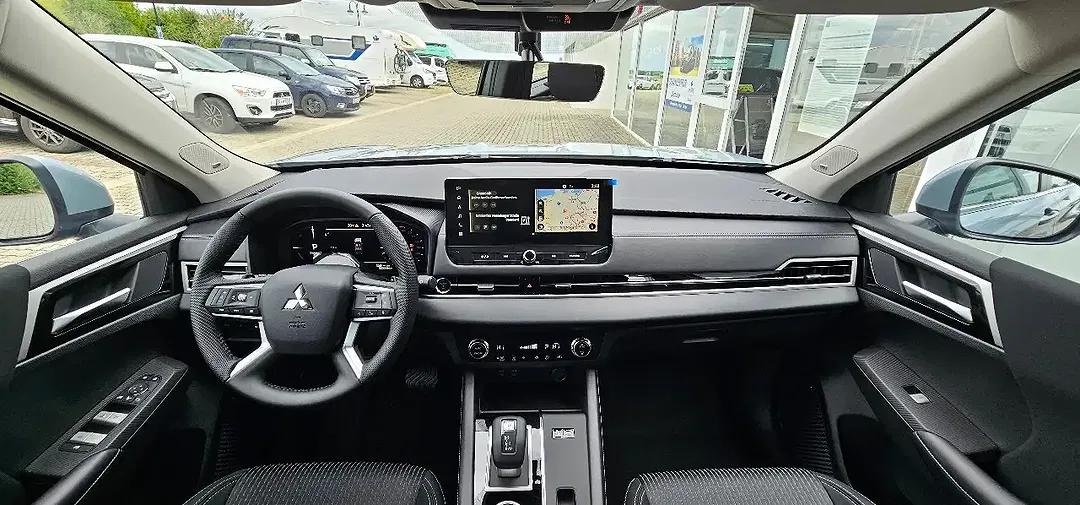 Mitsubishi Outlander 2.4 PHEV Basis - Thumbnail 13