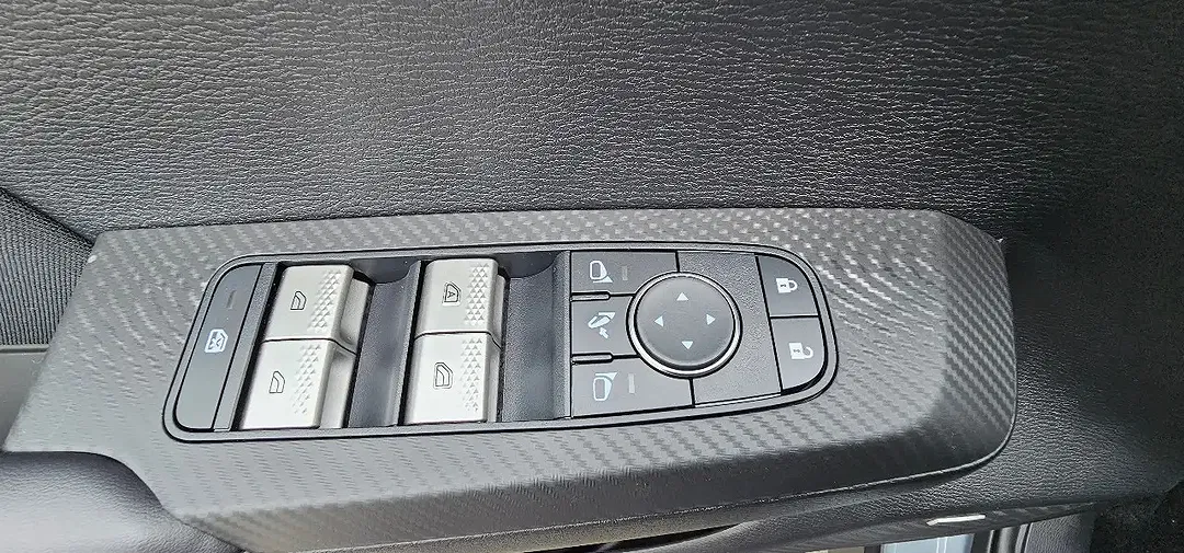 Mitsubishi Outlander 2.4 PHEV Basis - Thumbnail 14