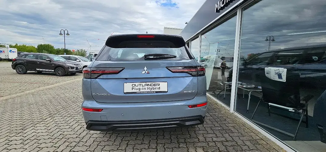 Mitsubishi Outlander 2.4 PHEV Basis - Thumbnail 5