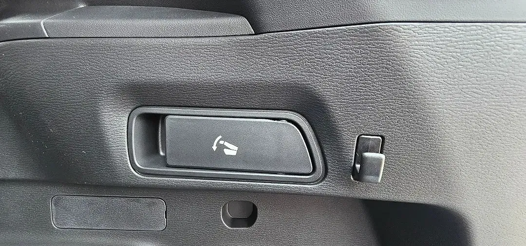 Mitsubishi Outlander 2.4 PHEV Basis - Thumbnail 8