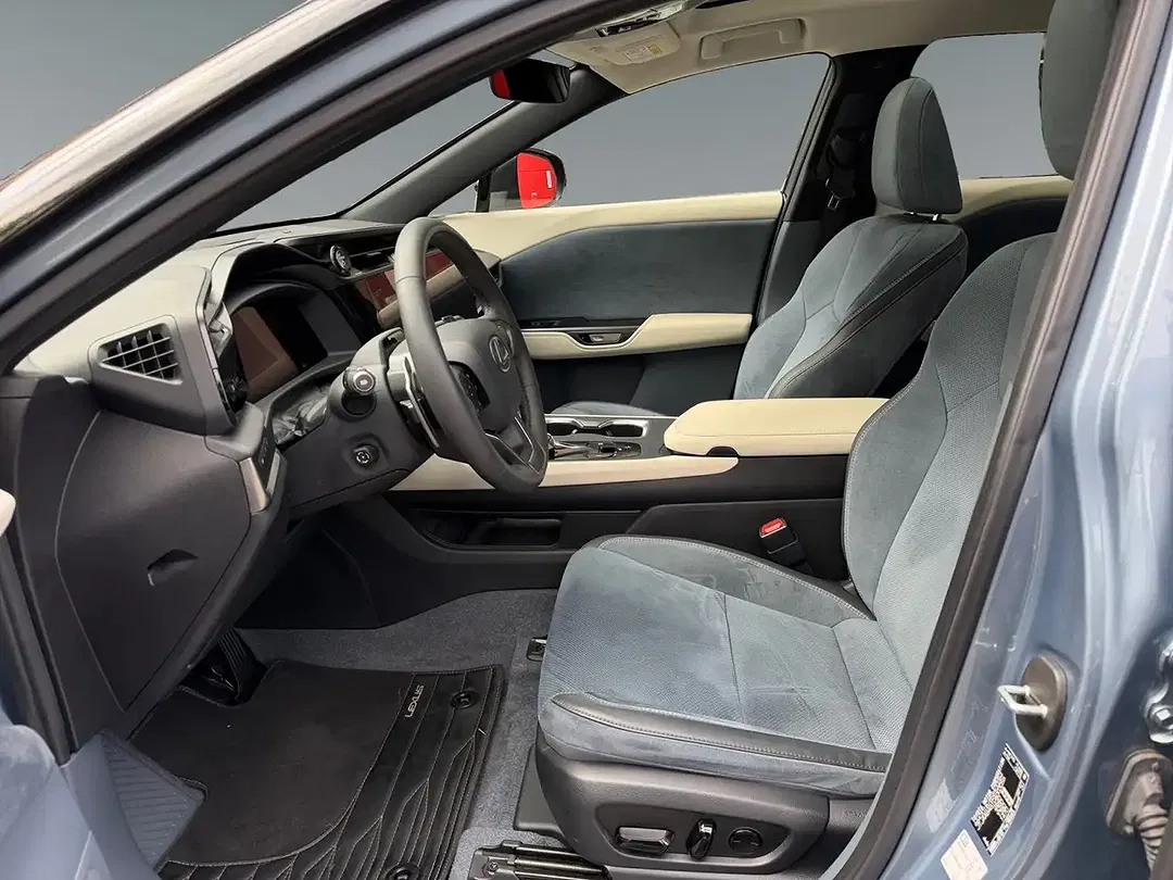Lexus RZ Luxury Line Design - Thumbnail 9