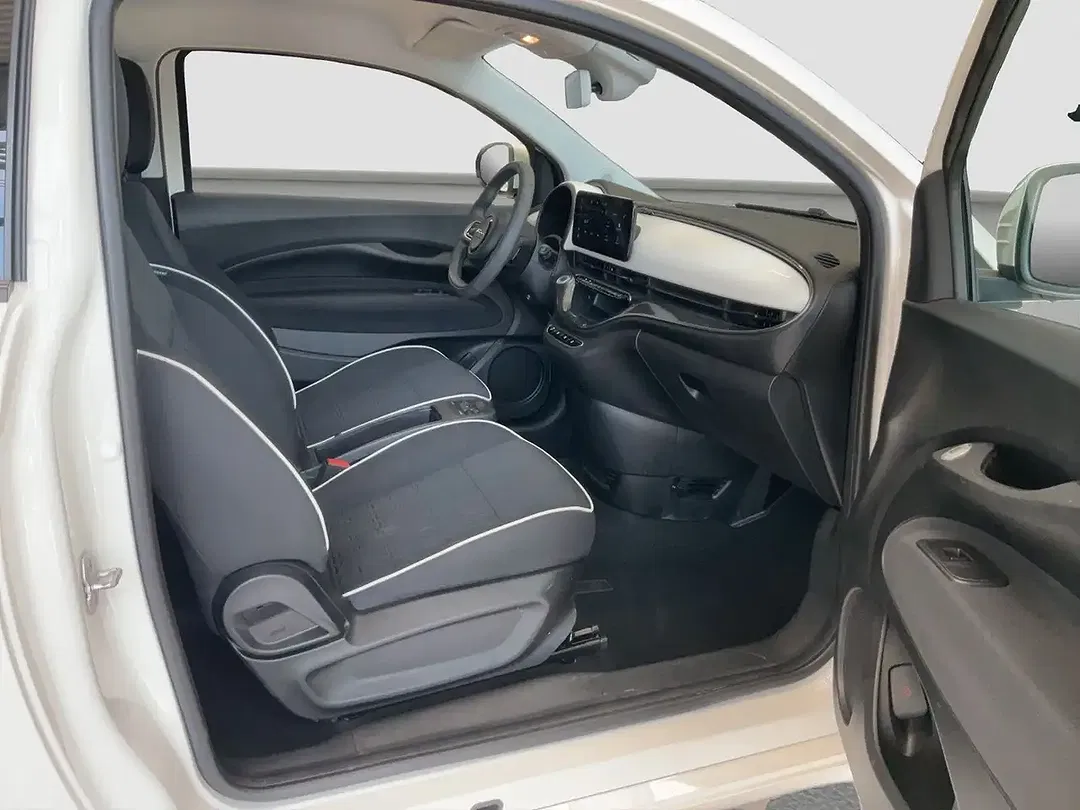 Fiat 500e - Thumbnail 11