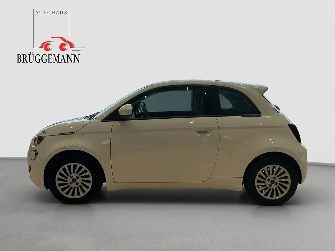 Fiat 500e - Thumbnail 3