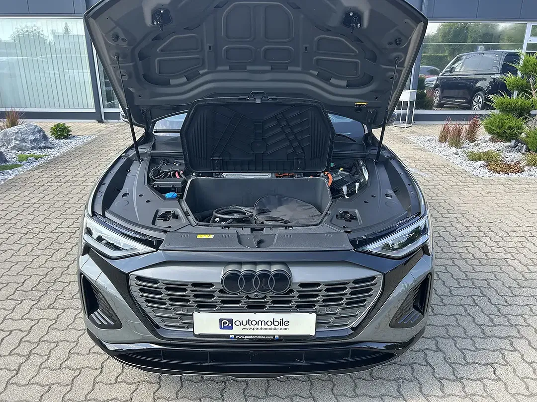 Audi Q8 e-tron 50 quattro S line - Thumbnail 3