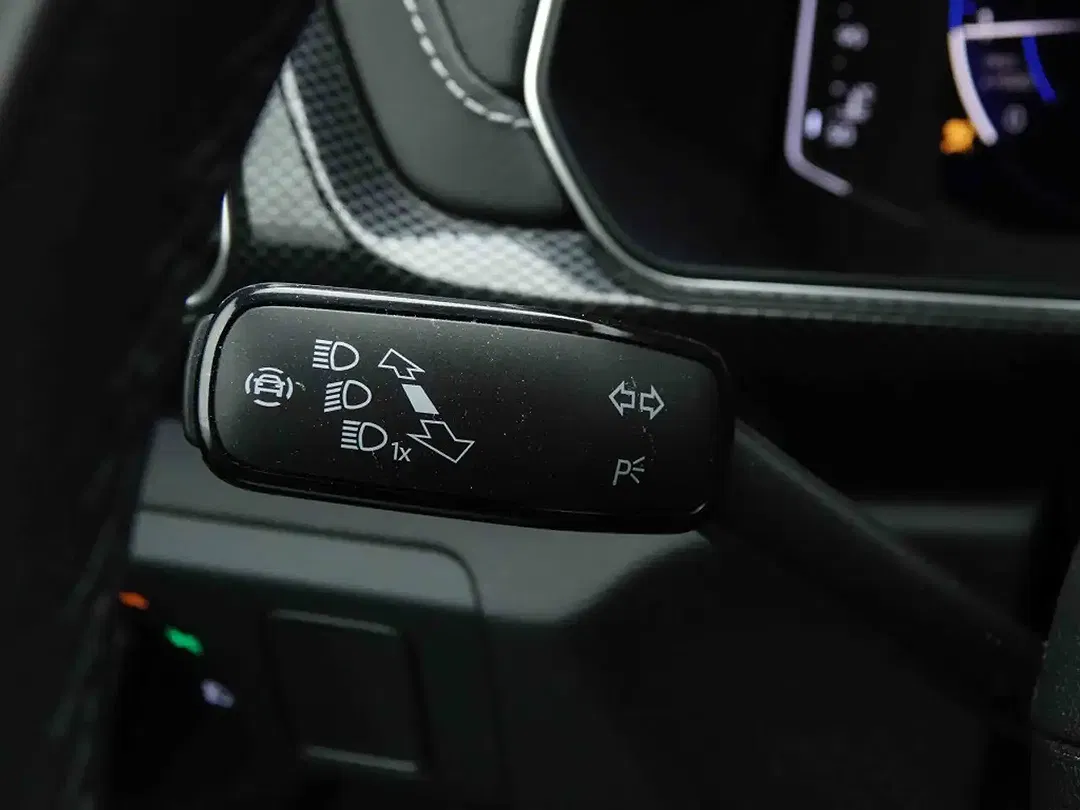 Volkswagen T-Cross 1.0 TSI R-Line IQ.Drive - Thumbnail 15
