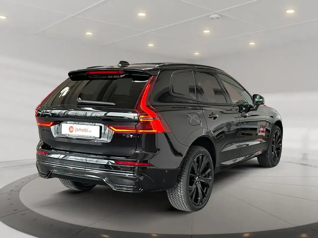 Volvo XC60 T6 PHEV AWD Ultra Black Edition - foto 2