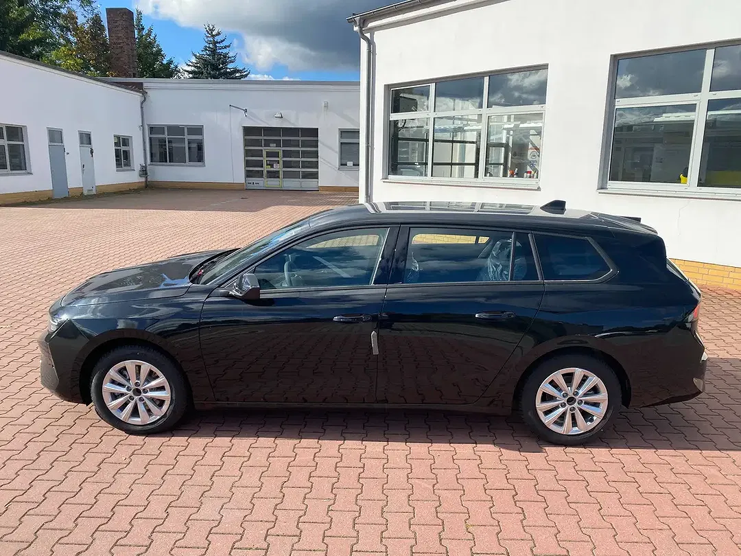 Opel Astra Edition - foto 2