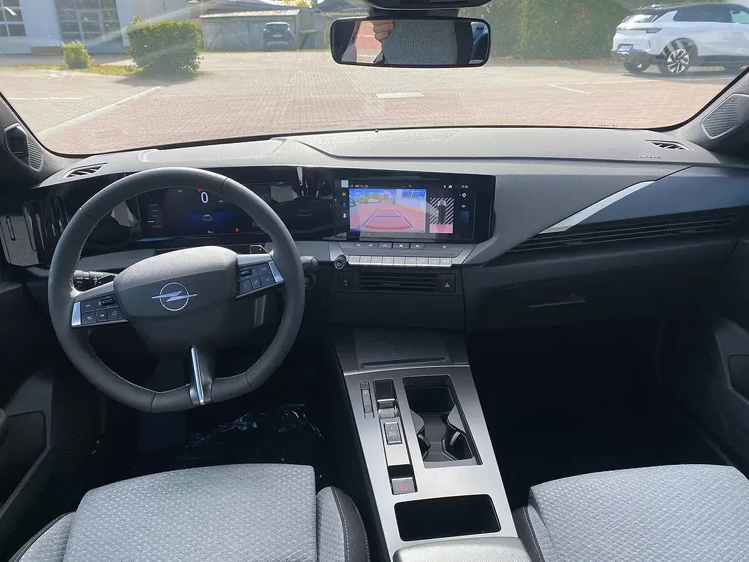 Opel Astra Edition - Thumbnail 9
