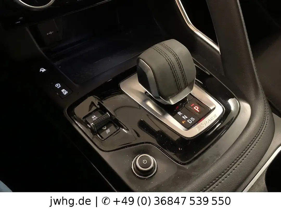 Jaguar E-Pace D165 SE - Thumbnail 10