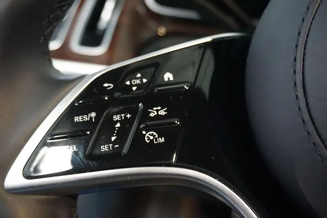 Mercedes-Benz S 450 PHEV - Thumbnail 12