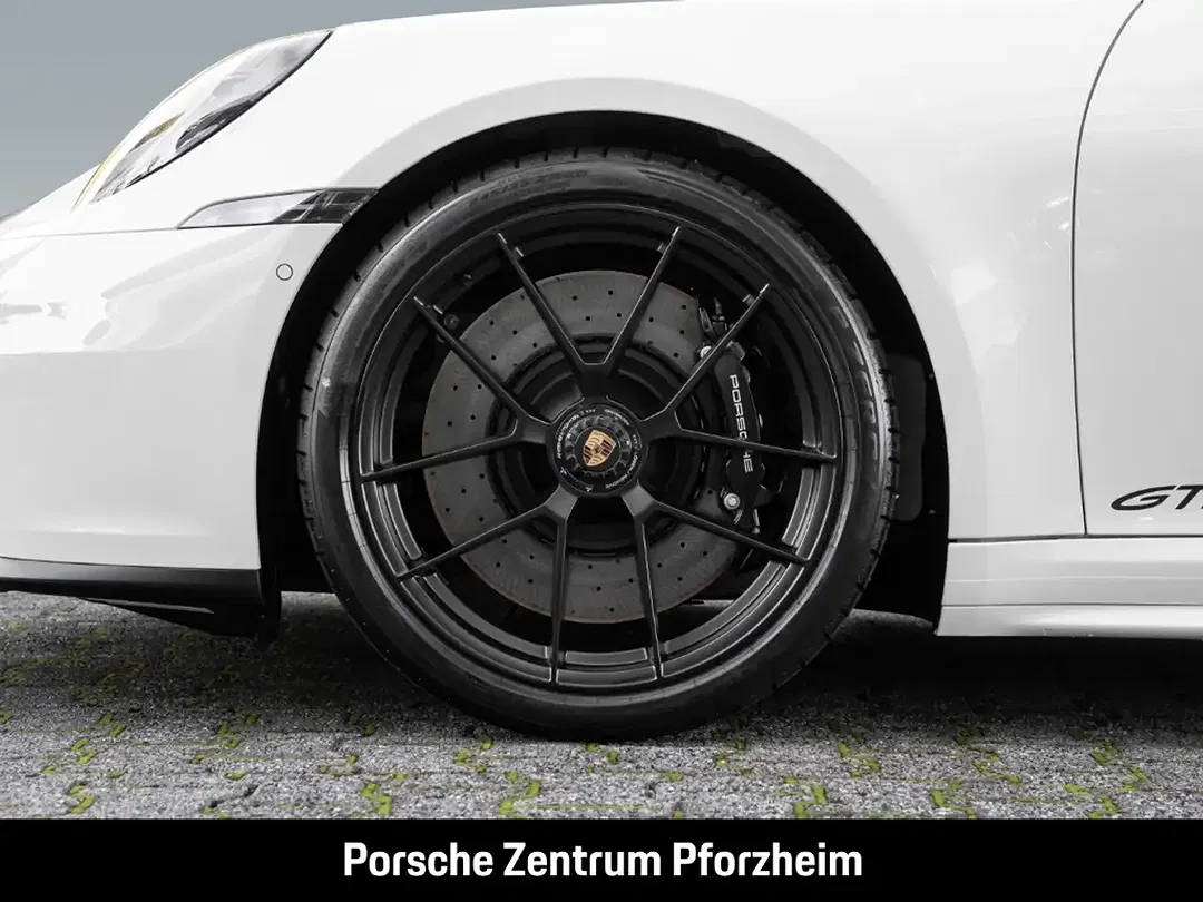 Porsche 992 Carrera GTS - Thumbnail 11