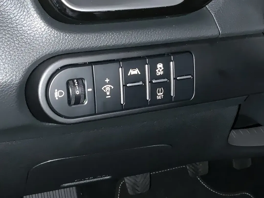 Kia XCeed Vision - Thumbnail 10
