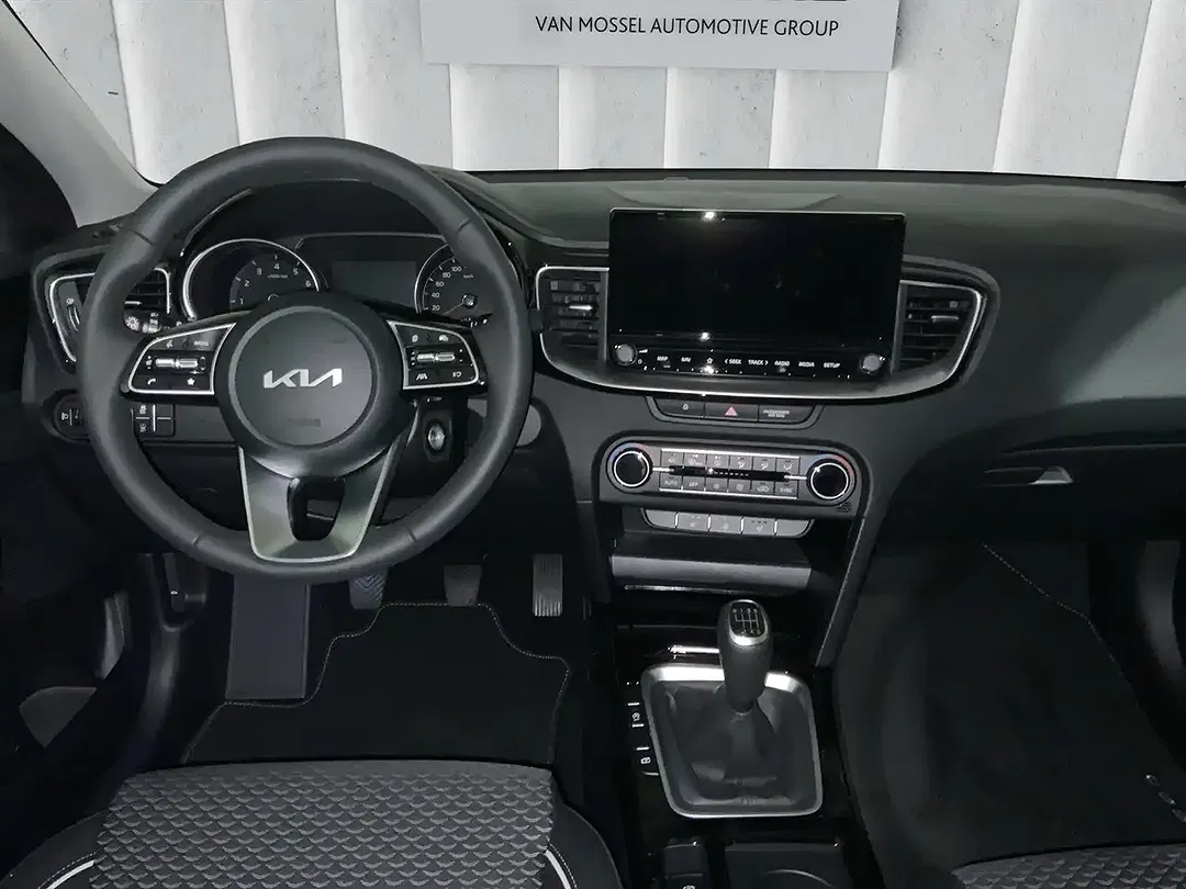 Kia XCeed Vision - Thumbnail 4