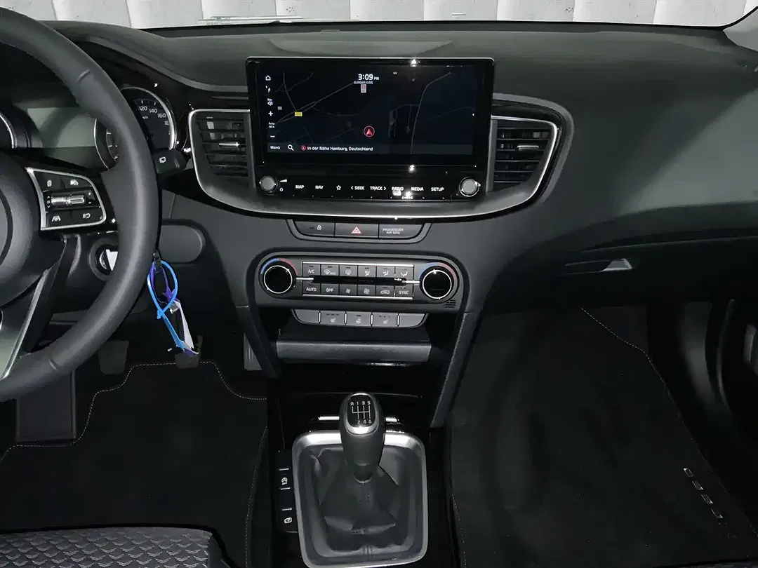 Kia XCeed Vision - Thumbnail 6