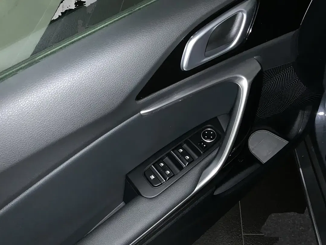 Kia XCeed Vision - Thumbnail 8