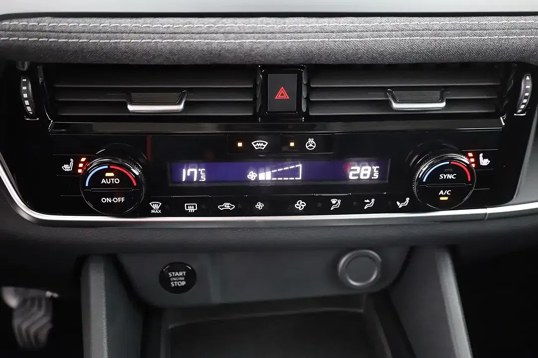 Nissan Qashqai 1.3 DIG-T Acenta - Thumbnail 12