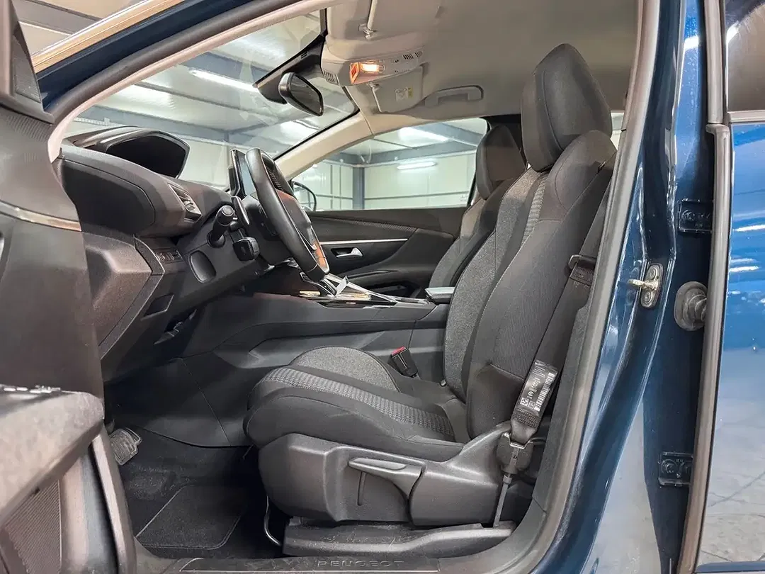 Peugeot 5008 PureTech Business - Thumbnail 8