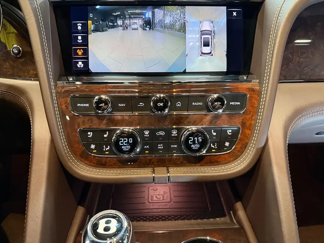 Bentley Bentayga 4.0 V8 AUT 4WD - Thumbnail 11