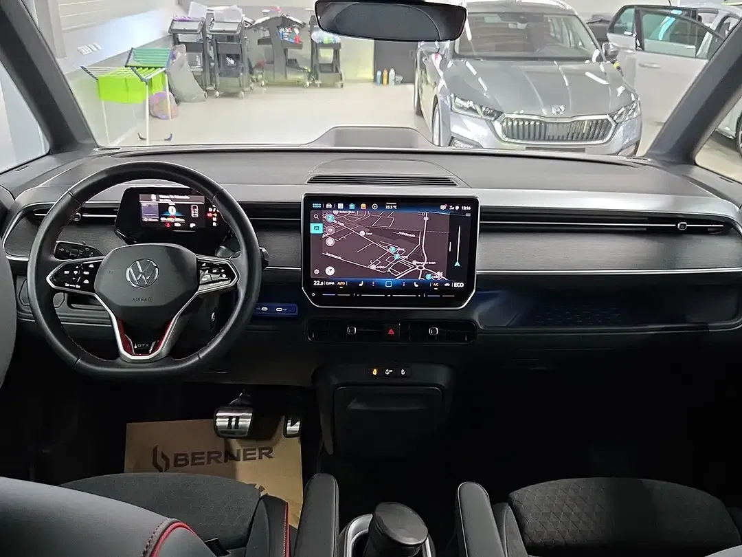 Volkswagen ID. Buzz 4Motion - Thumbnail 10