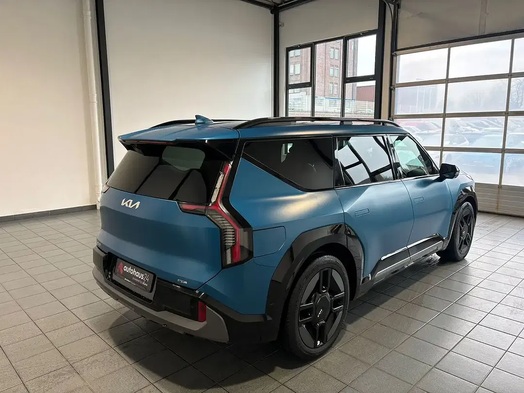 Kia EV9 GT-Line Launch Edition - Thumbnail 5