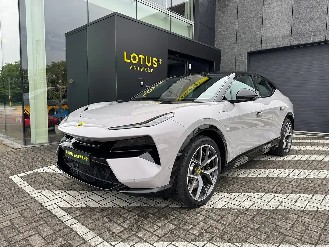Lotus Eletre - foto 2