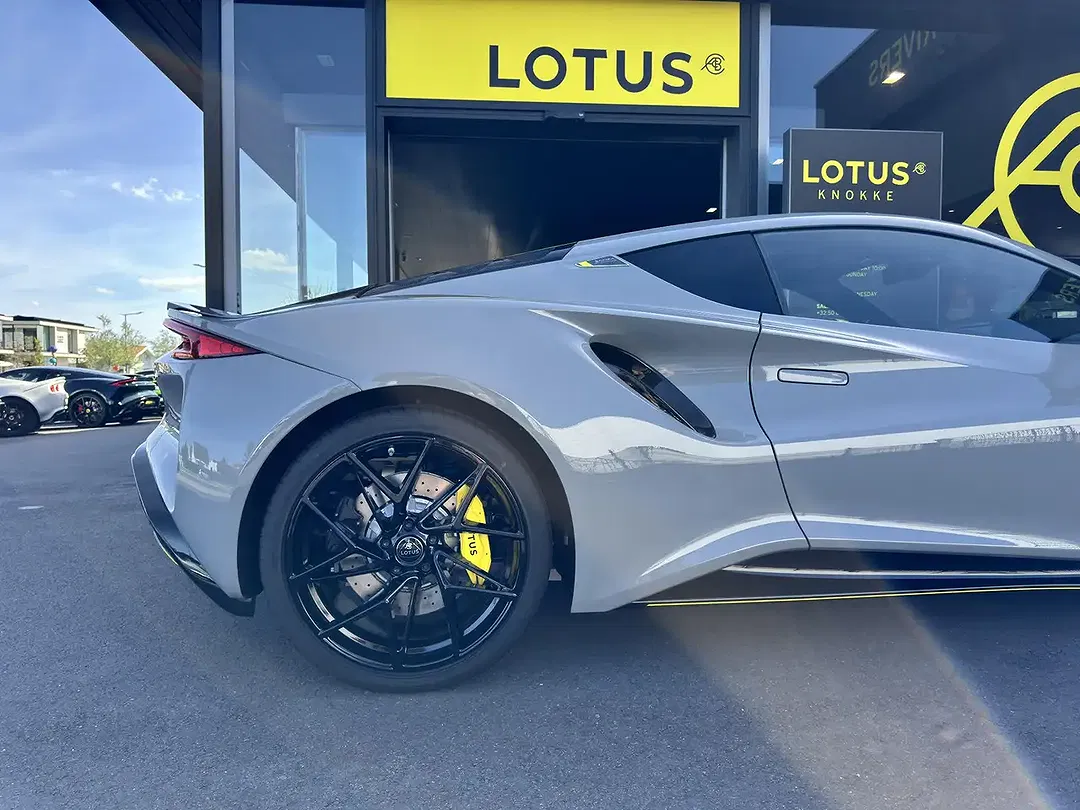 Lotus Emira 2.0 Turbo SE - Thumbnail 18