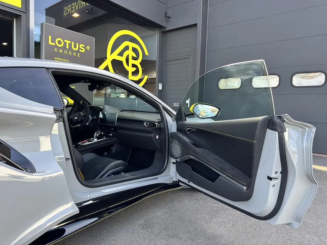 Lotus Emira 2.0 Turbo SE - Thumbnail 26