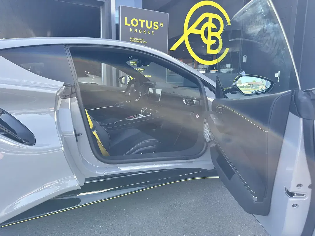 Lotus Emira 2.0 Turbo SE - Thumbnail 27