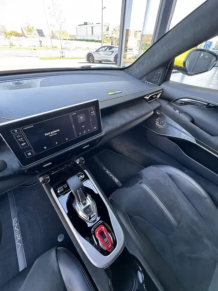 Lotus Emira 2.0 Turbo SE - Thumbnail 32