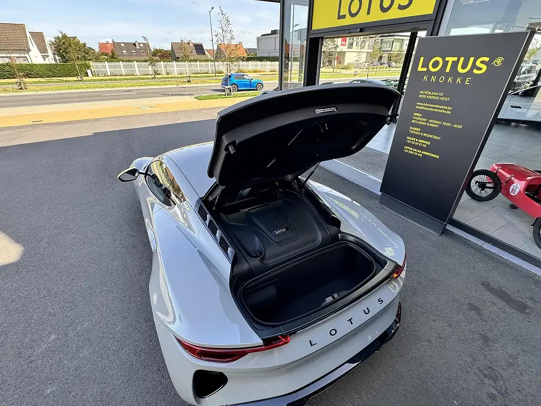 Lotus Emira 2.0 Turbo SE - Thumbnail 37