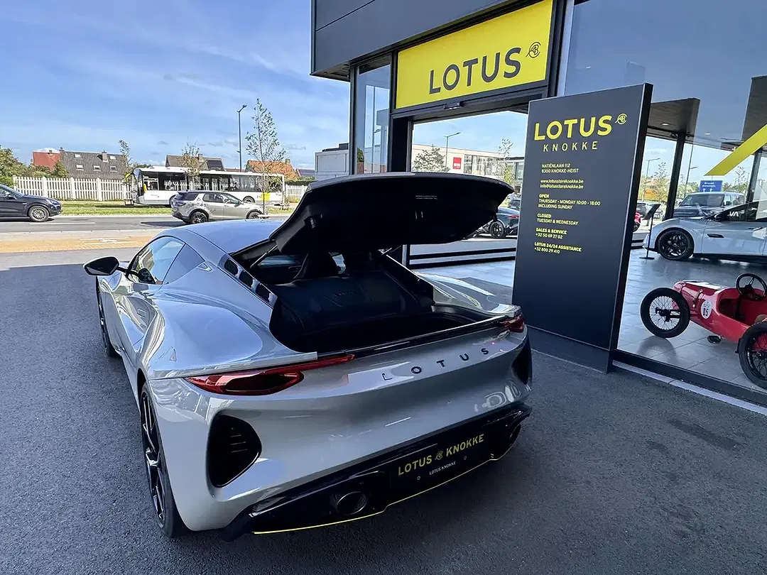 Lotus Emira 2.0 Turbo SE - Thumbnail 38