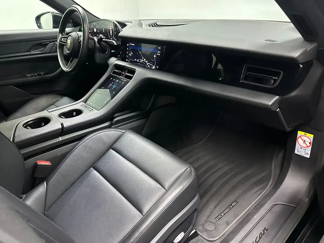 Porsche Taycan - foto 8