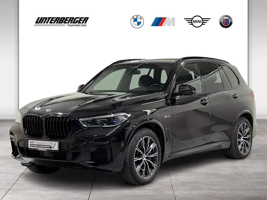 BMW X5 xDrive M - Thumbnail 1