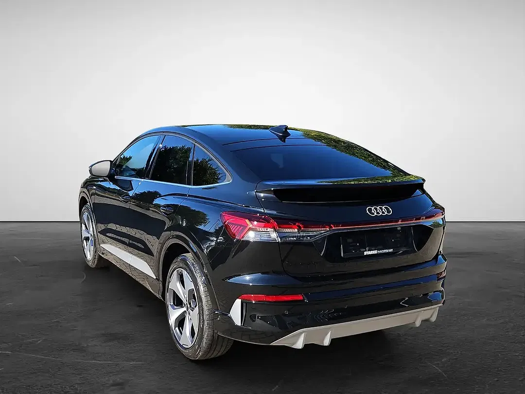 Audi Q4 e-tron Sportback S line - Thumbnail 3