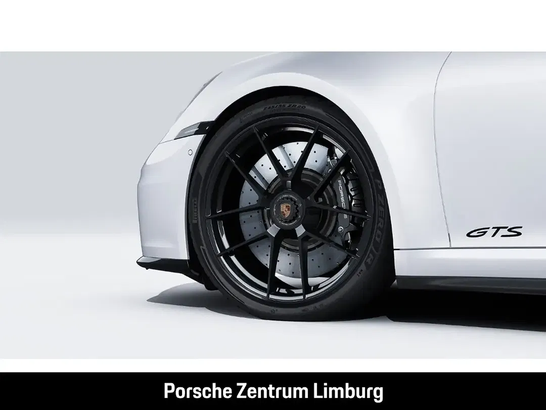 Porsche 992 Carrera 4 GTS Cabriolet - Thumbnail 10