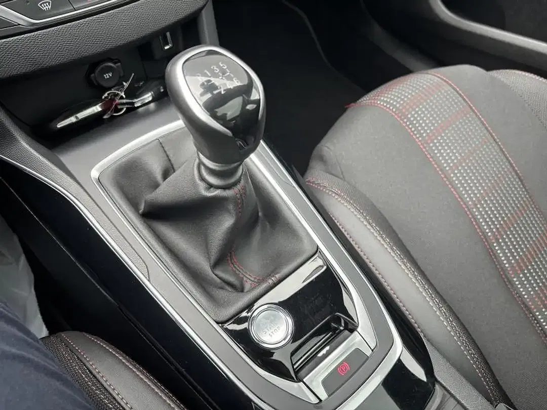 Peugeot 308 GT Line - Thumbnail 13