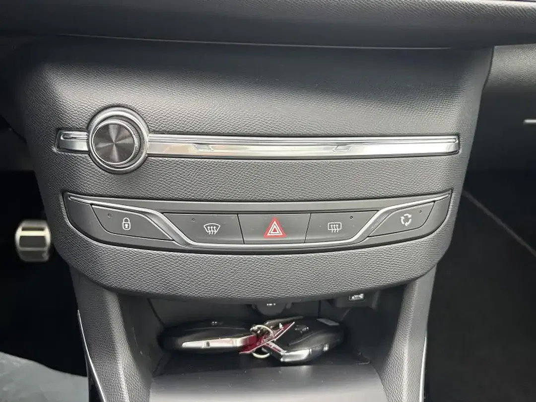 Peugeot 308 GT Line - Thumbnail 14