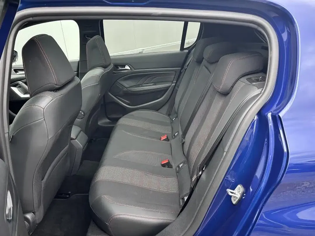 Peugeot 308 GT Line - Thumbnail 8