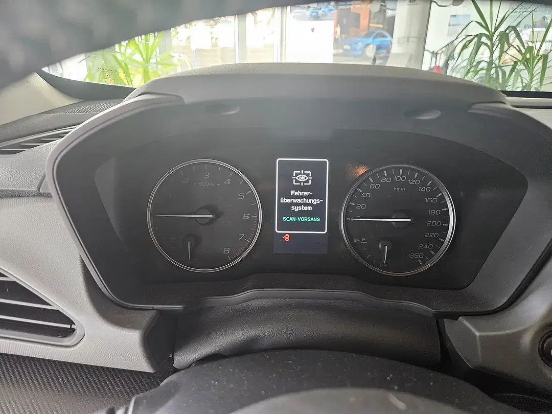 Subaru Crosstrek Comfort - Thumbnail 8
