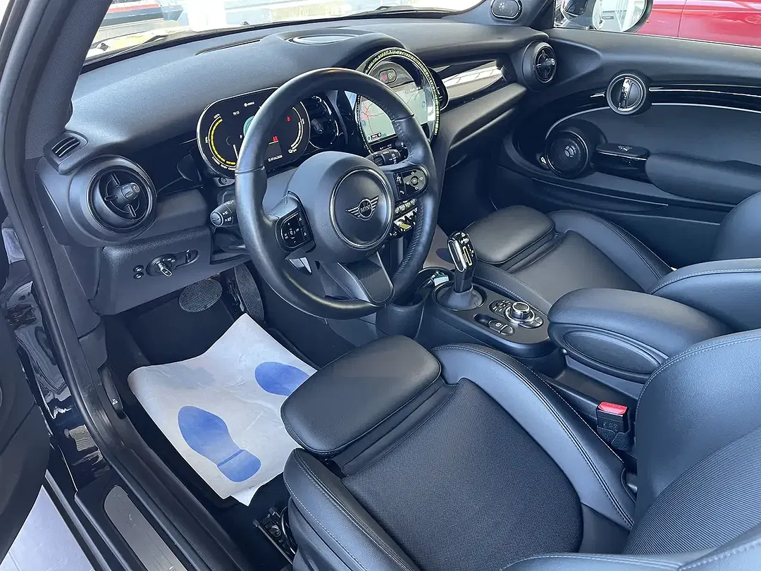 MINI Cooper SE - Thumbnail 11