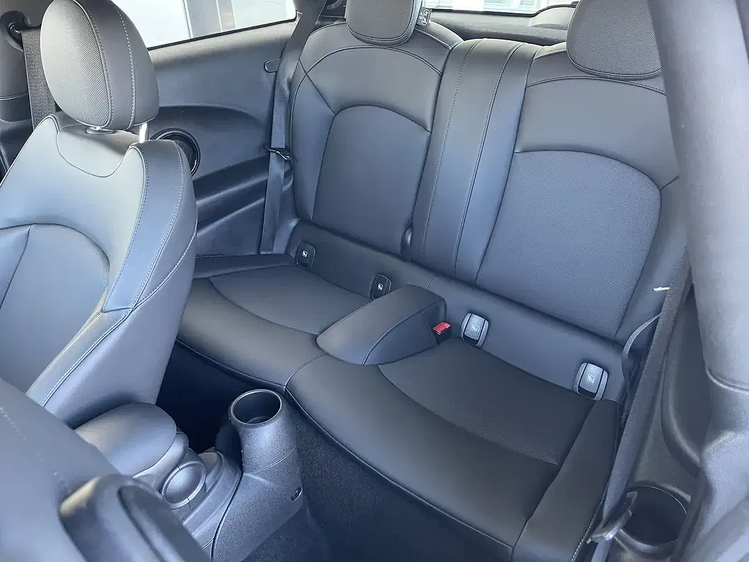 MINI Cooper SE - Thumbnail 12