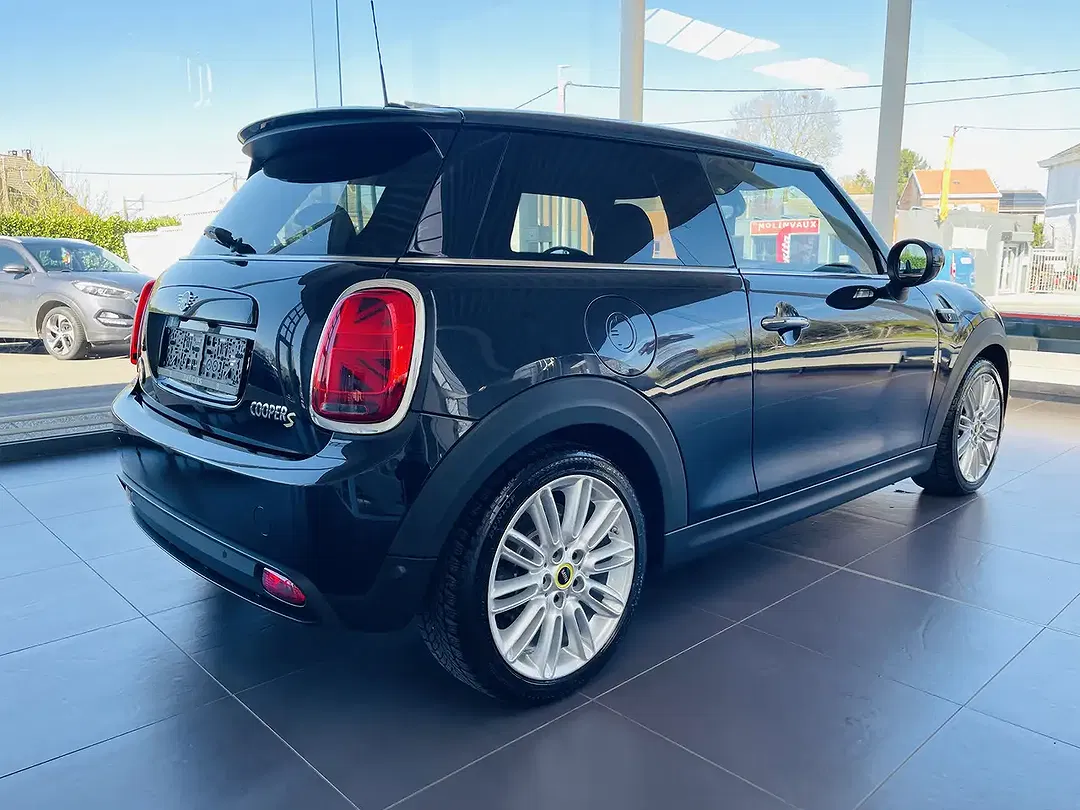 MINI Cooper SE - Thumbnail 5